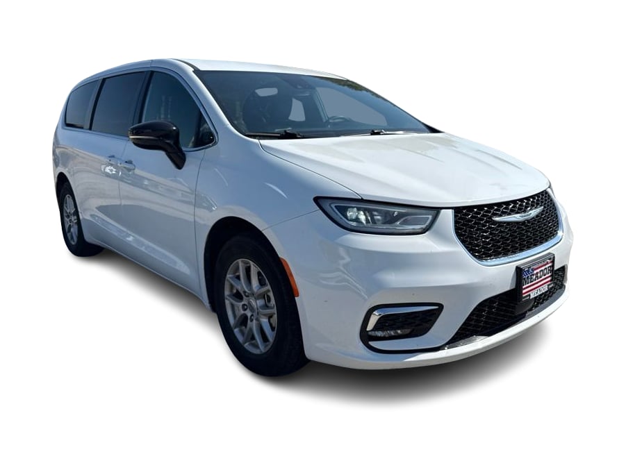 Thumbnail: 2025 Chrysler Pacifica - 16