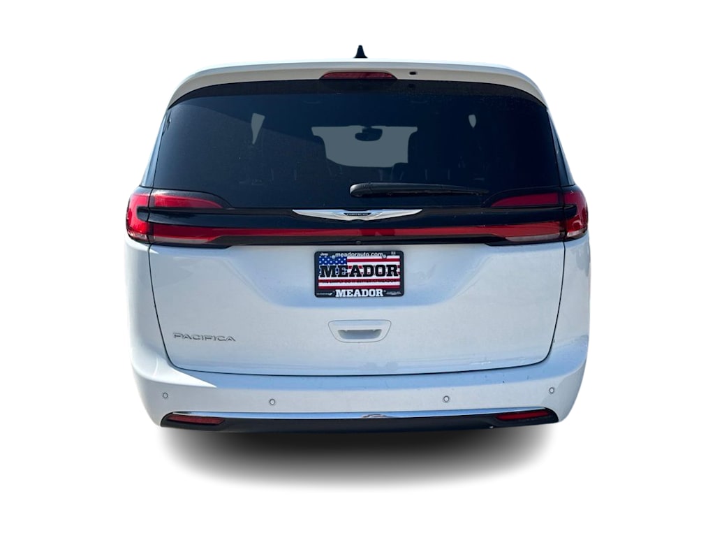 Thumbnail: 2025 Chrysler Pacifica - 4