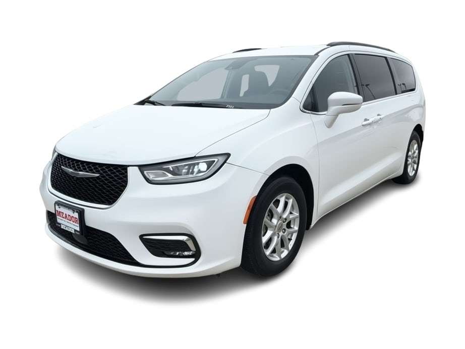 Used 2022 Chrysler Pacifica Touring L with VIN 2C4RC1BG8NR149056 for sale in Casper, WY