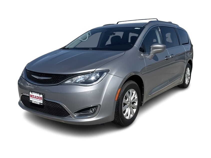 Thumbnail: 2018 Chrysler Pacifica - 2
