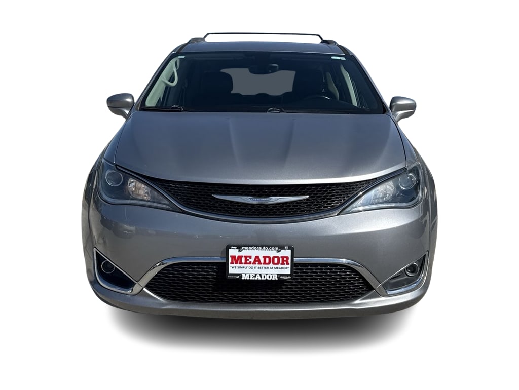 Thumbnail: 2018 Chrysler Pacifica - 7