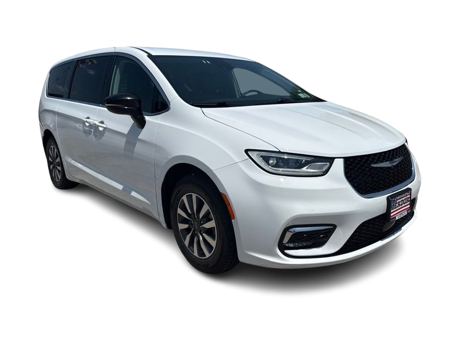 Thumbnail: 2024 Chrysler Pacifica - 15