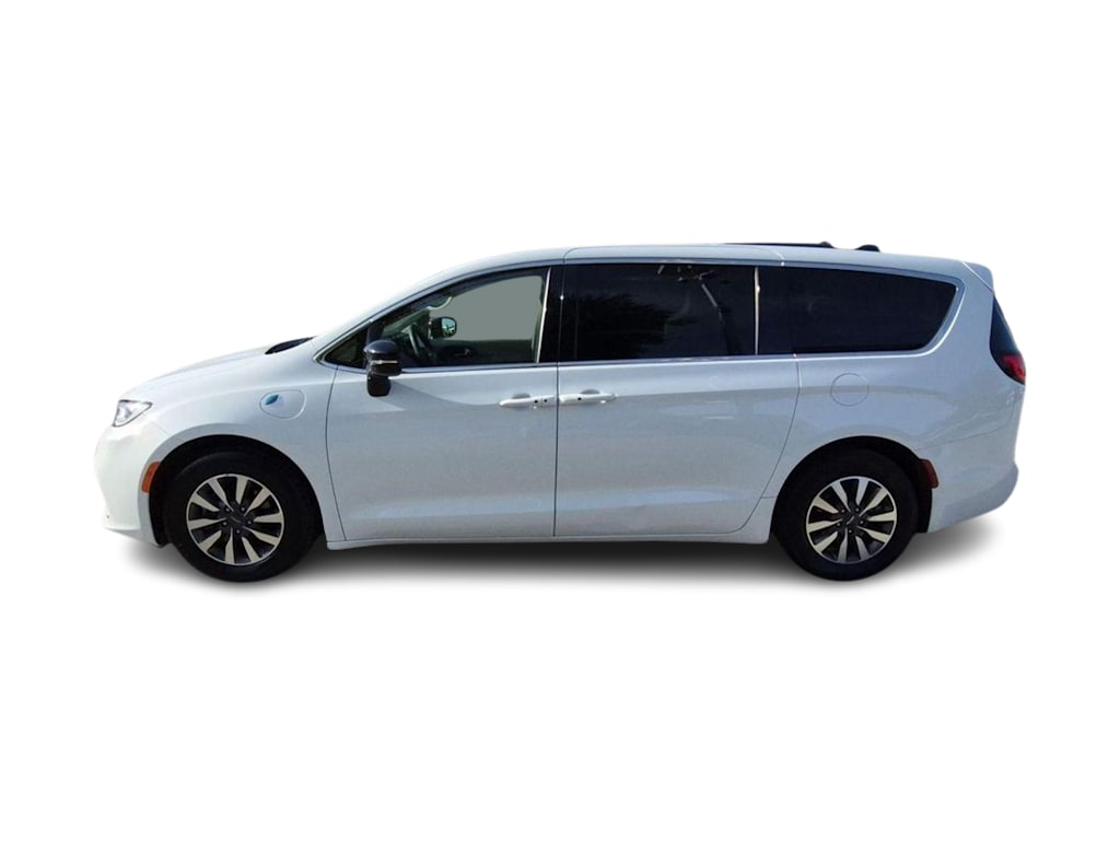 Thumbnail: 2024 Chrysler Pacifica - 3