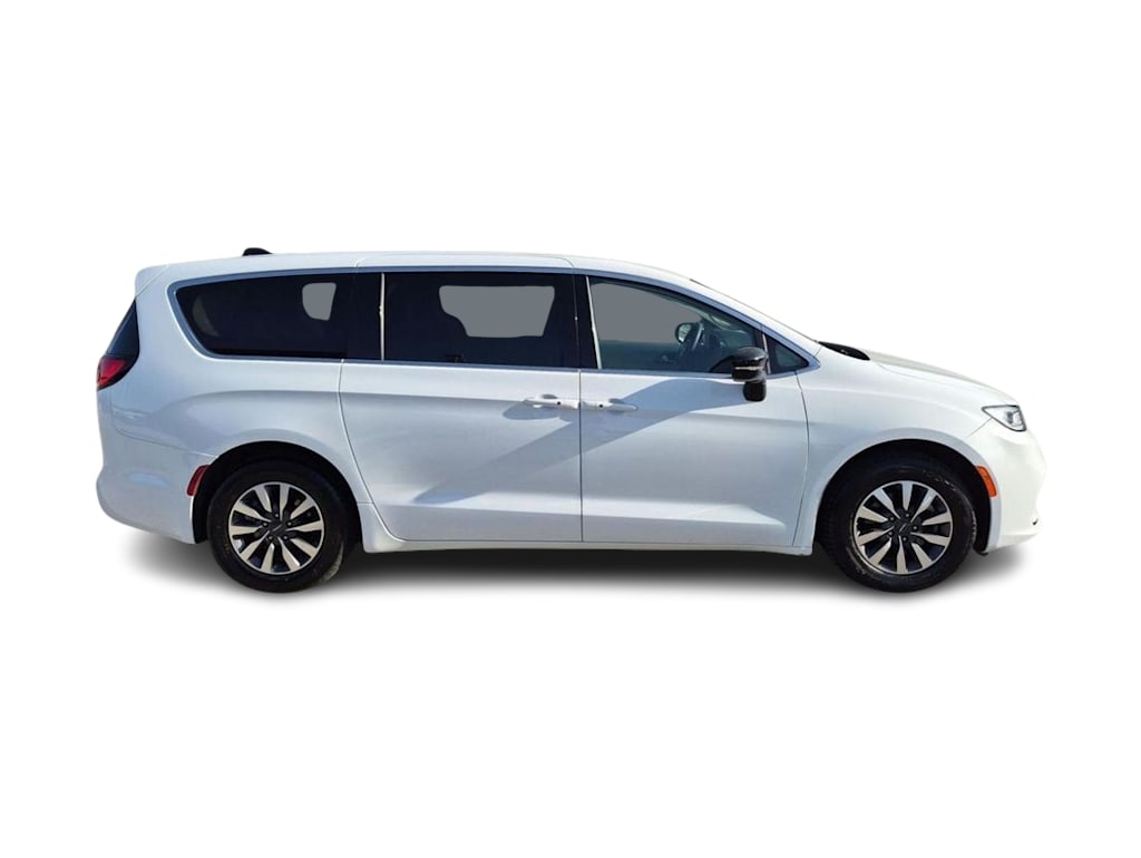 Thumbnail: 2024 Chrysler Pacifica - 19