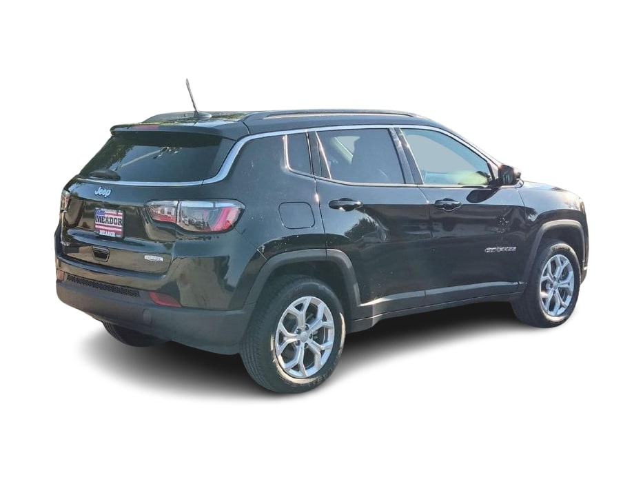Thumbnail: 2024 Jeep Compass - 18