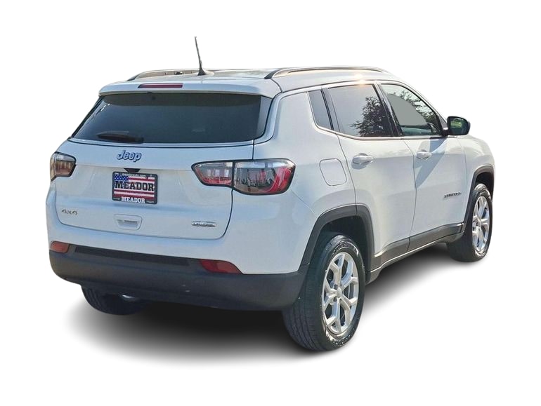 Thumbnail: 2024 Jeep Compass - 21
