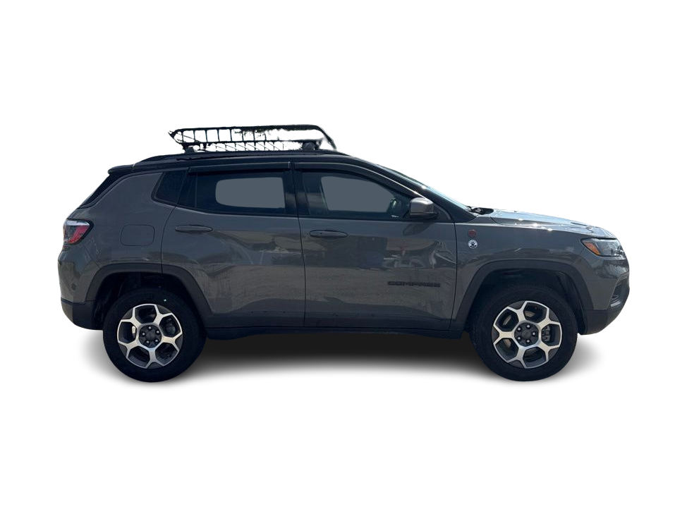Thumbnail: 2022 Jeep Compass - 16