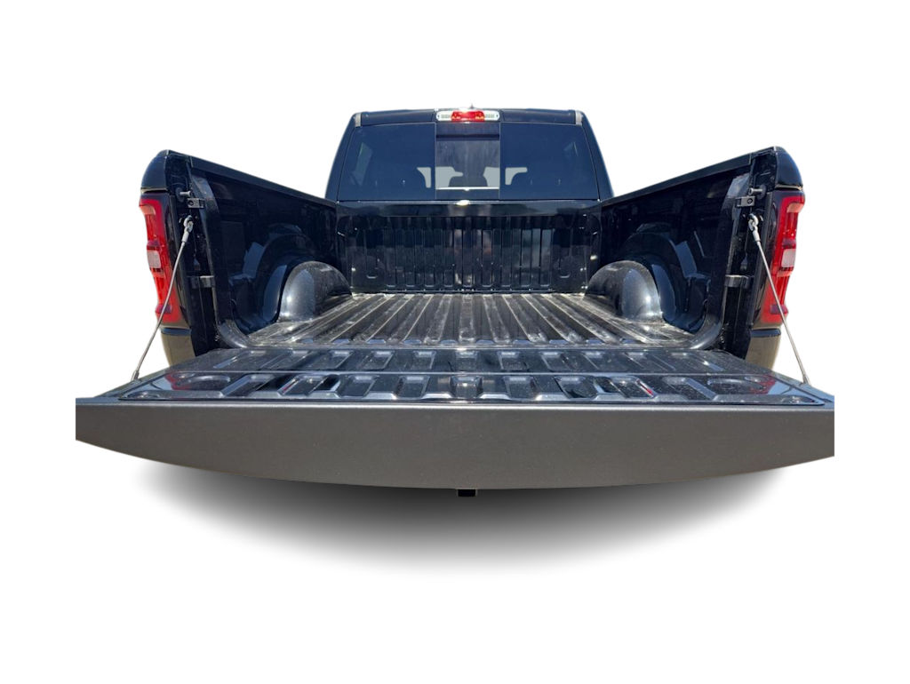 Thumbnail: 2026 RAM 1500 - 17
