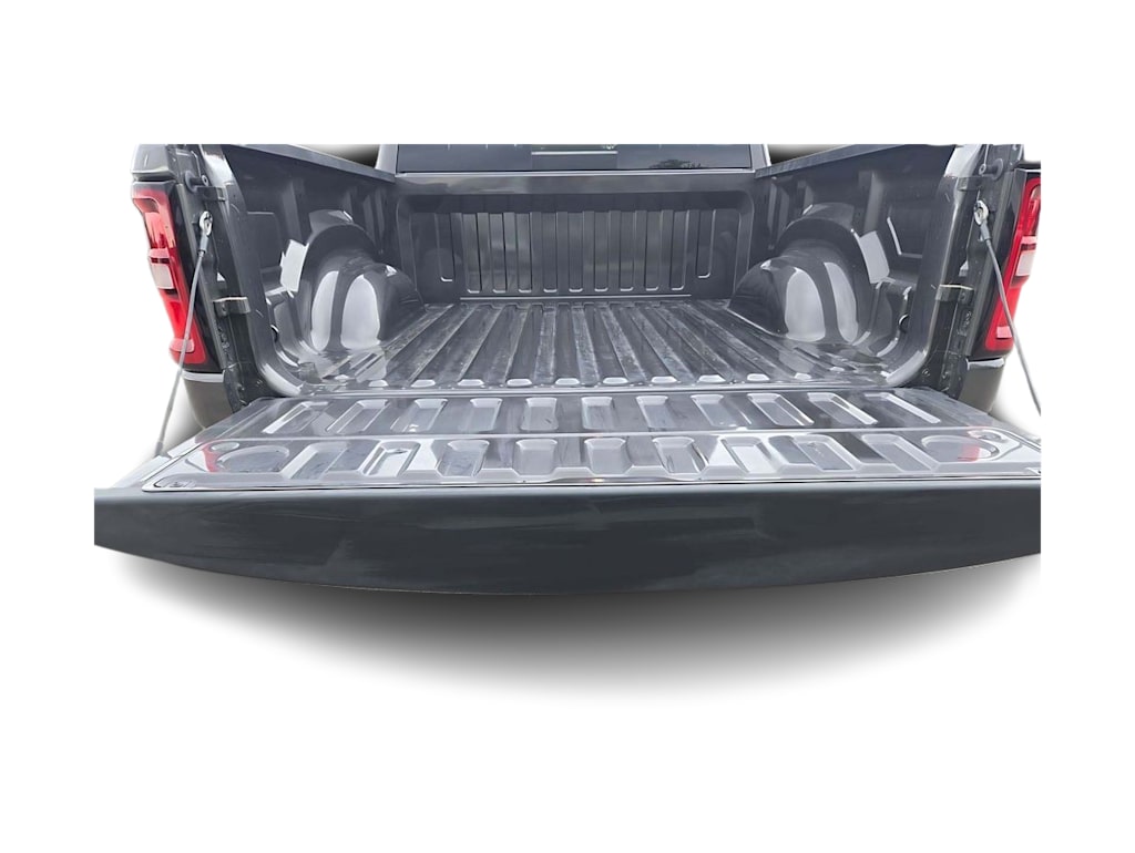 Thumbnail: 2026 RAM 1500 - 17