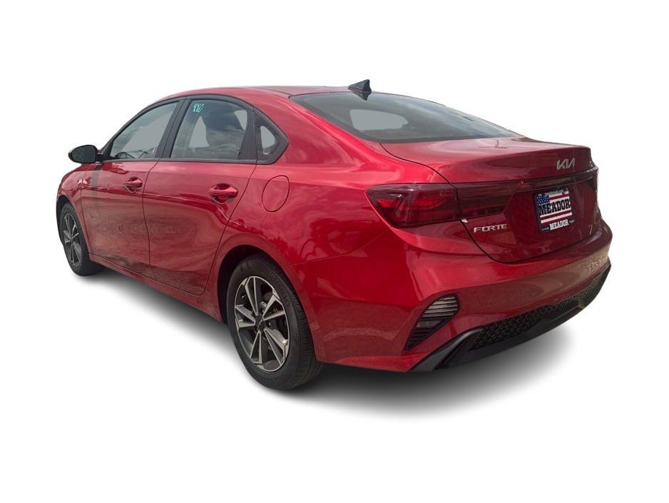 Thumbnail: 2024 Kia Forte - 3