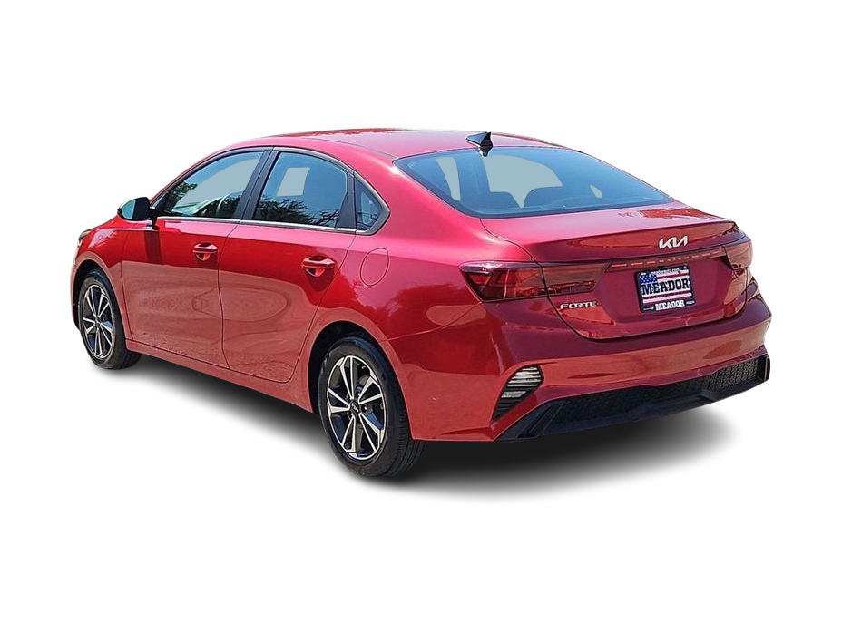 Thumbnail: 2024 Kia Forte - 4
