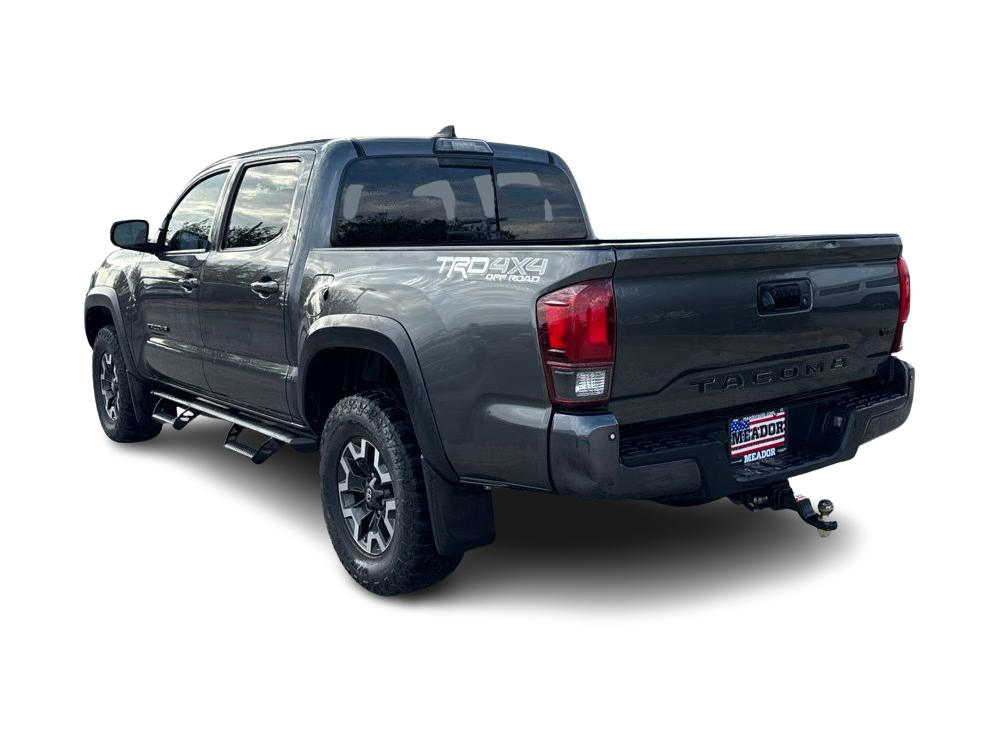 Thumbnail: 2019 Toyota Tacoma - 4