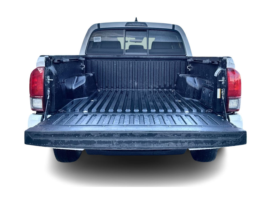 Thumbnail: 2022 Toyota Tacoma - 17