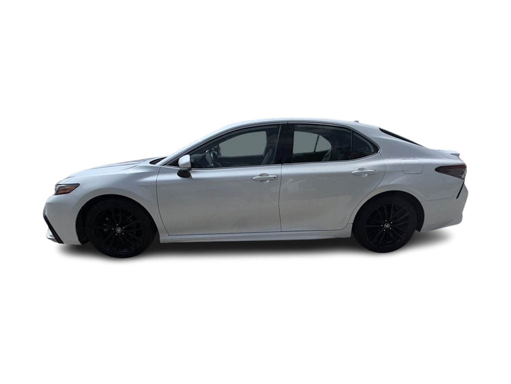 2023 Toyota Camry XSE 3