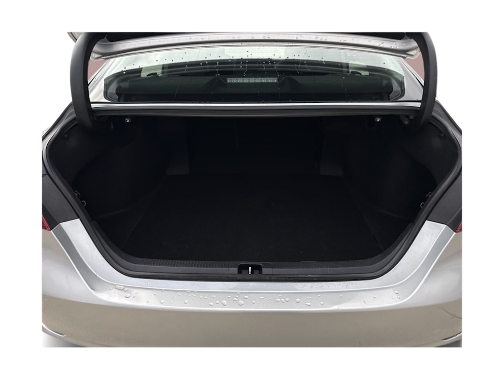 Thumbnail: 2020 Toyota Camry - 17