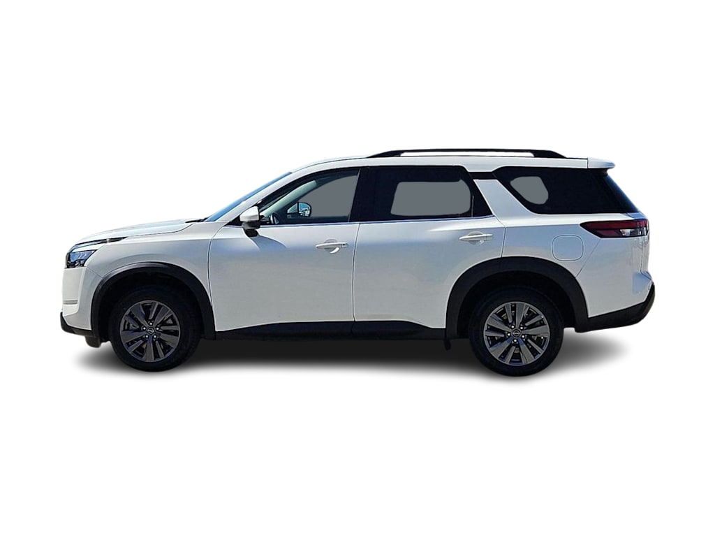 Thumbnail: 2024 Nissan Pathfinder - 3