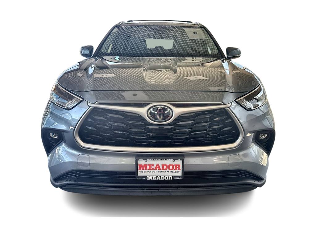 Thumbnail: 2022 Toyota Highlander - 6