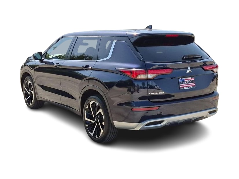 Thumbnail: 2024 Mitsubishi Outlander - 4