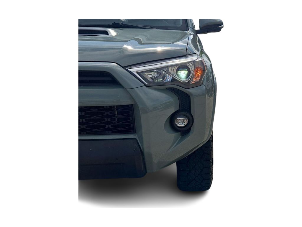 Thumbnail: 2023 Toyota 4Runner - 24