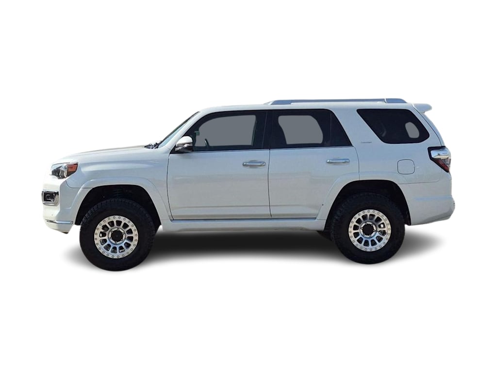 Thumbnail: 2018 Toyota 4Runner - 3