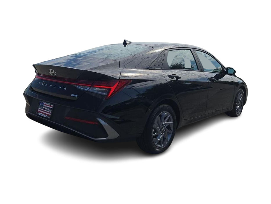 Thumbnail: 2026 Hyundai Elantra - 21