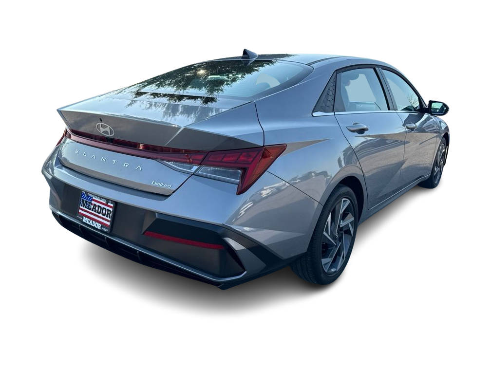 Thumbnail: 2025 Hyundai Elantra - 13