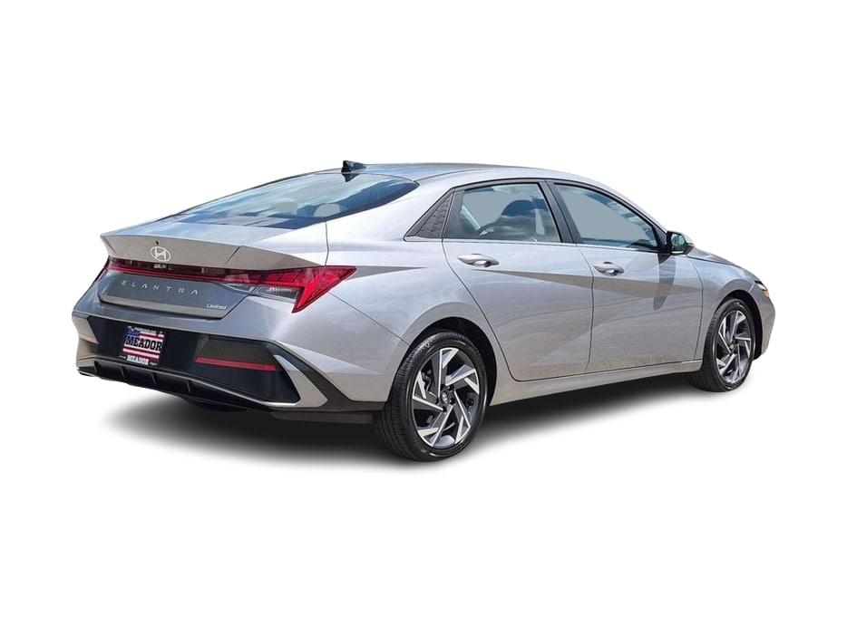 Thumbnail: 2025 Hyundai Elantra - 18