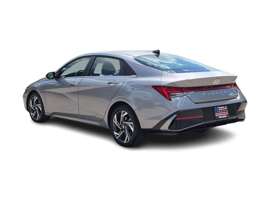 Thumbnail: 2025 Hyundai Elantra - 4
