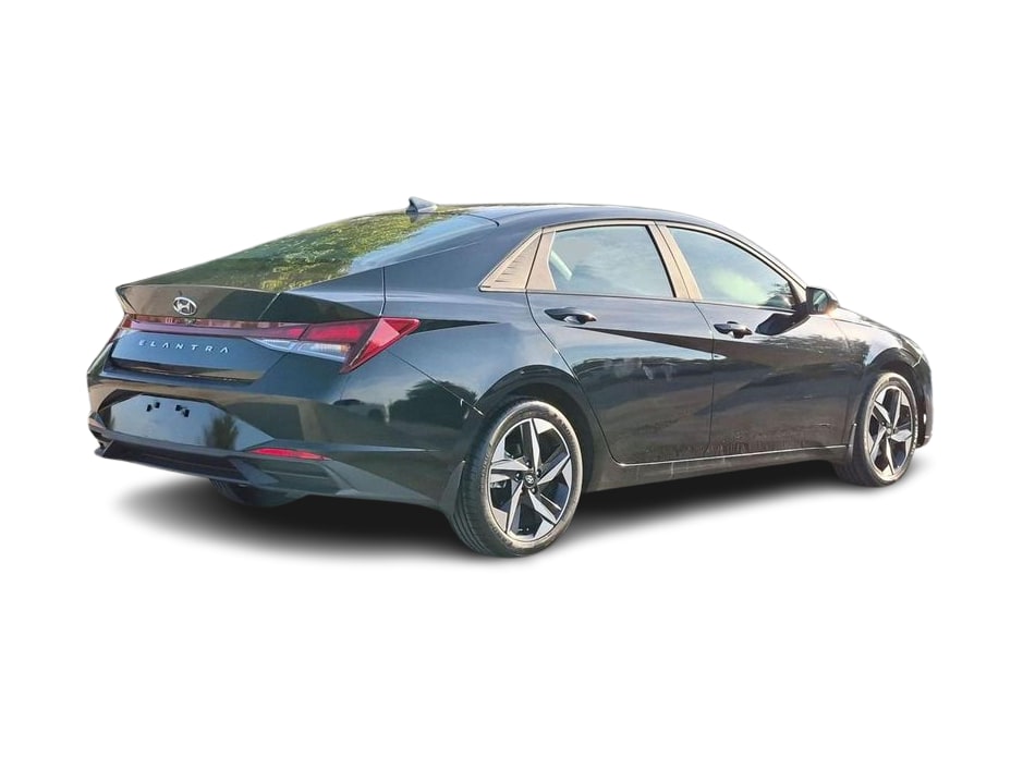Thumbnail: 2023 Hyundai Elantra - 17