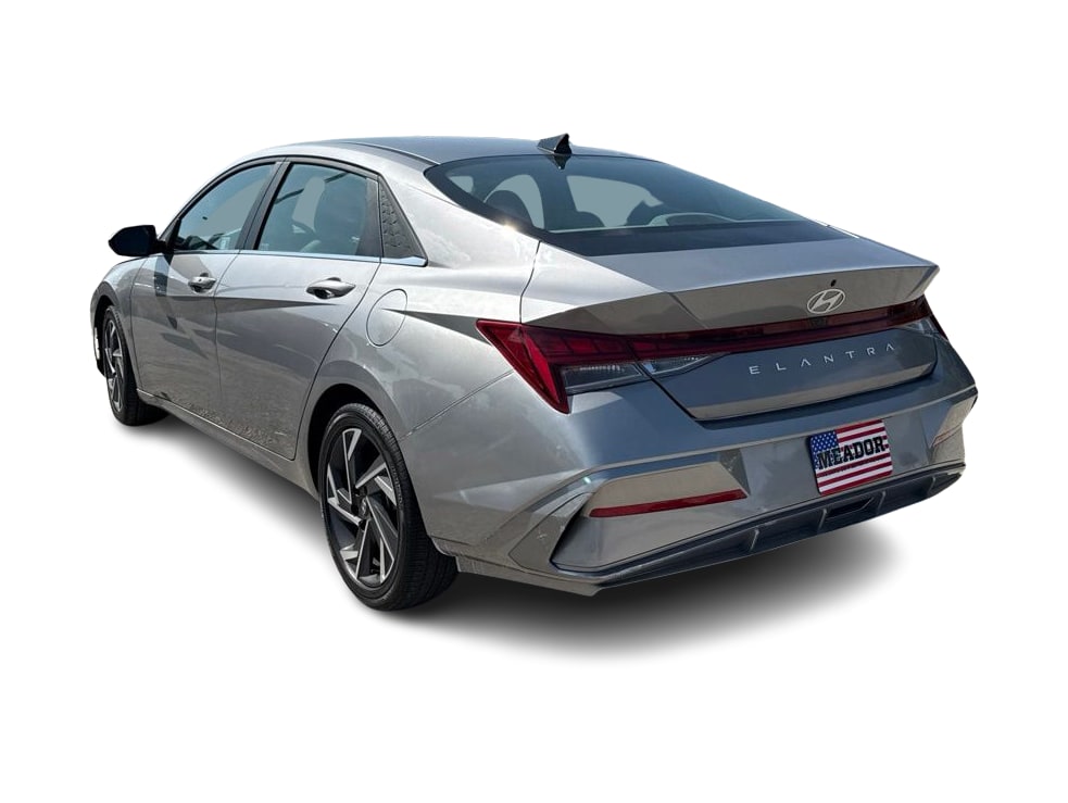 Thumbnail: 2025 Hyundai Elantra - 4