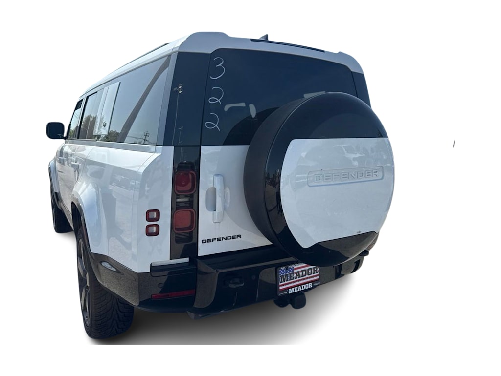 Thumbnail: 2024 Land Rover Defender - 4