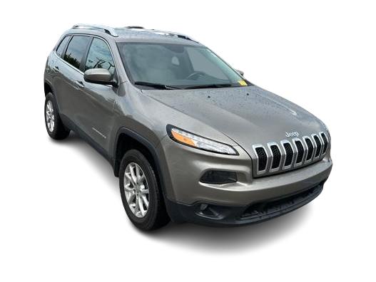 Thumbnail: 2017 Jeep Cherokee - 22