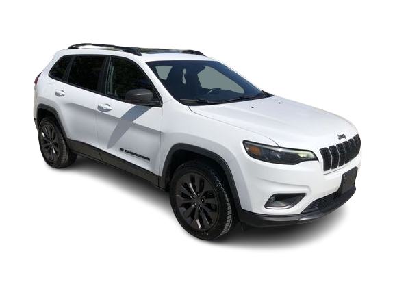 Thumbnail: 2021 Jeep Cherokee - 21