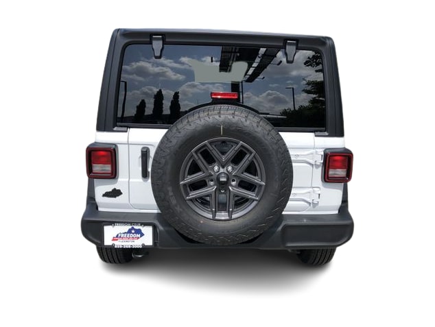 Thumbnail: 2026 Jeep Wrangler - 5