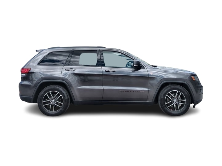 2017 Jeep Grand Cherokee Trailhawk 24
