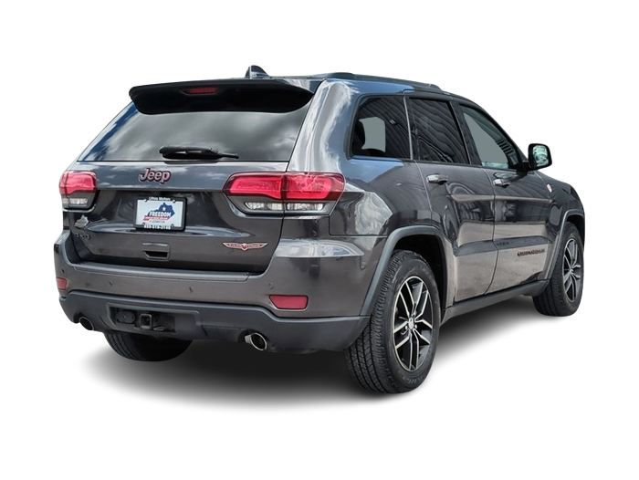 2017 Jeep Grand Cherokee Trailhawk 23
