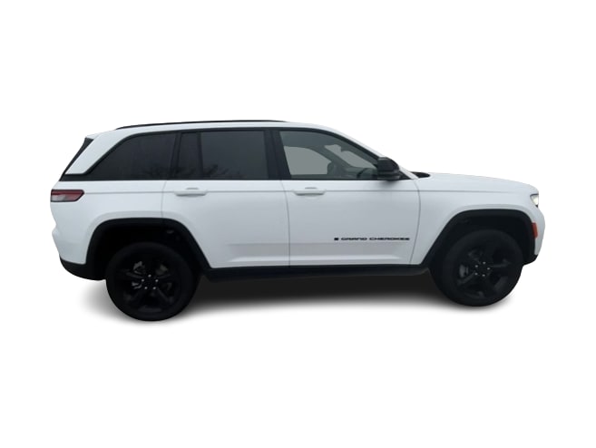 2025 Jeep Grand Cherokee Altitude 22