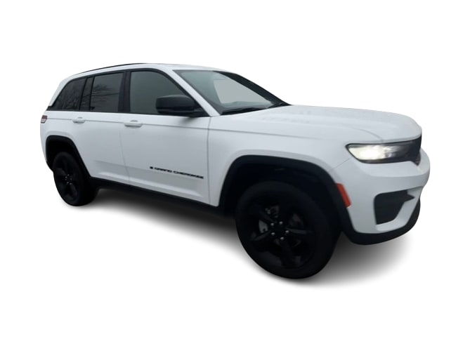 2025 Jeep Grand Cherokee Altitude 18