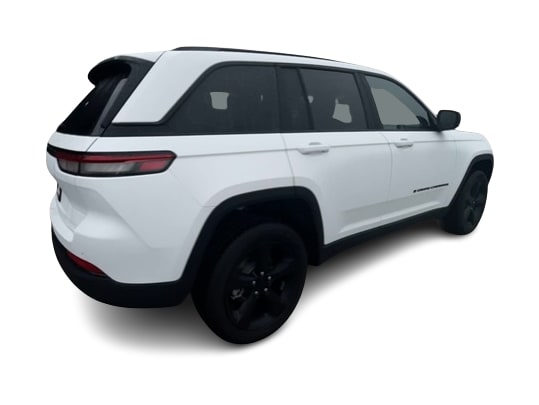 2025 Jeep Grand Cherokee Altitude 21