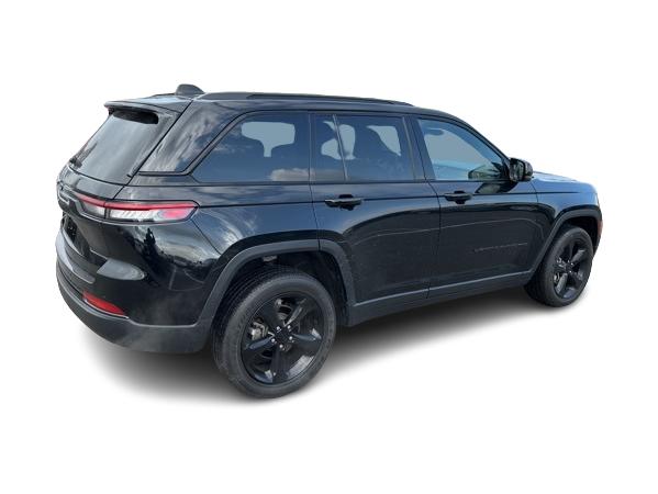 Thumbnail: 2023 Jeep Grand Cherokee - 22