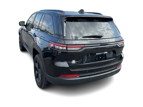 Thumbnail: 2023 Jeep Grand Cherokee - 4