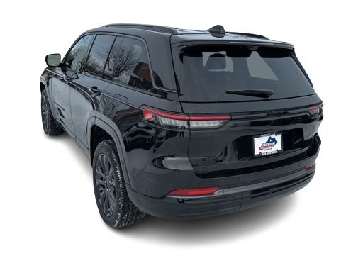 Thumbnail: 2026 Jeep Grand Cherokee - 21