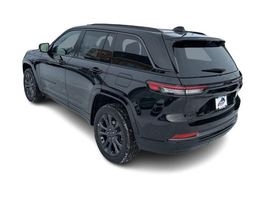 Thumbnail: 2026 Jeep Grand Cherokee - 3