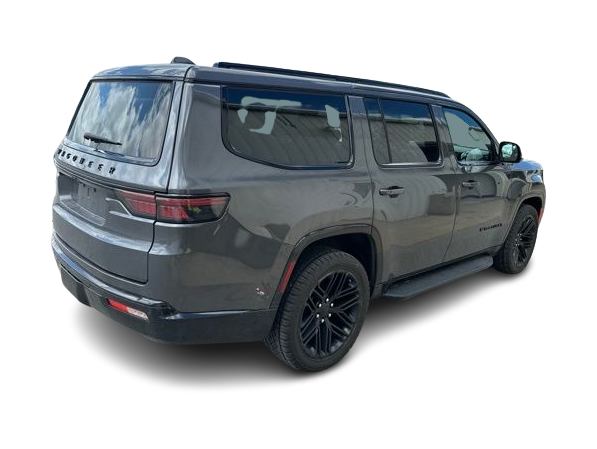 Thumbnail: 2023 Jeep Wagoneer - 22
