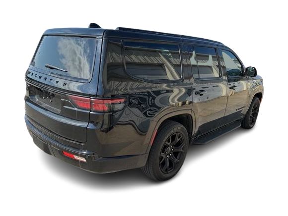 Thumbnail: 2023 Jeep Wagoneer - 22