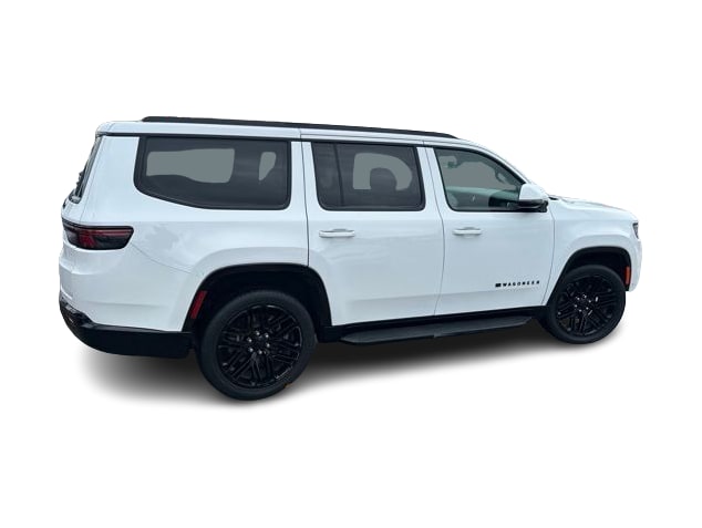 Thumbnail: 2022 Jeep Wagoneer - 14
