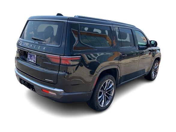 Thumbnail: 2022 Jeep Wagoneer - 20