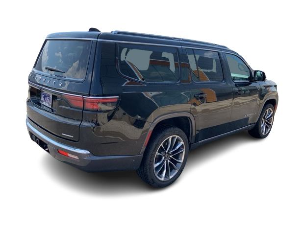 Thumbnail: 2022 Jeep Wagoneer - 21