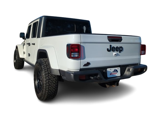 Thumbnail: 2021 Jeep Gladiator - 4