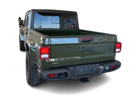 Thumbnail: 2023 Jeep Gladiator - 15